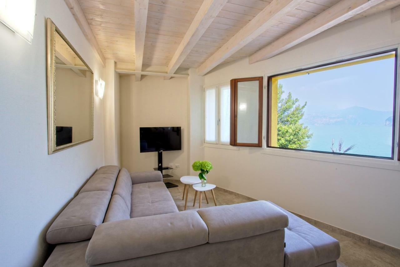 Casa Vacanze Marconi 22 Marone Exterior photo